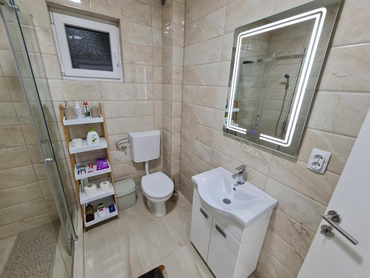 "Astor16" Apartments Ni Kültér fotó