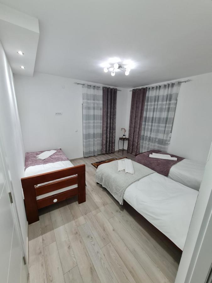 "Astor16" Apartments Ni Kültér fotó