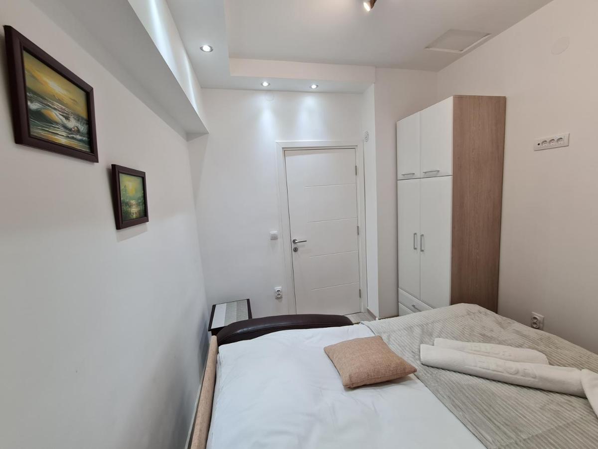 "Astor16" Apartments Ni Kültér fotó