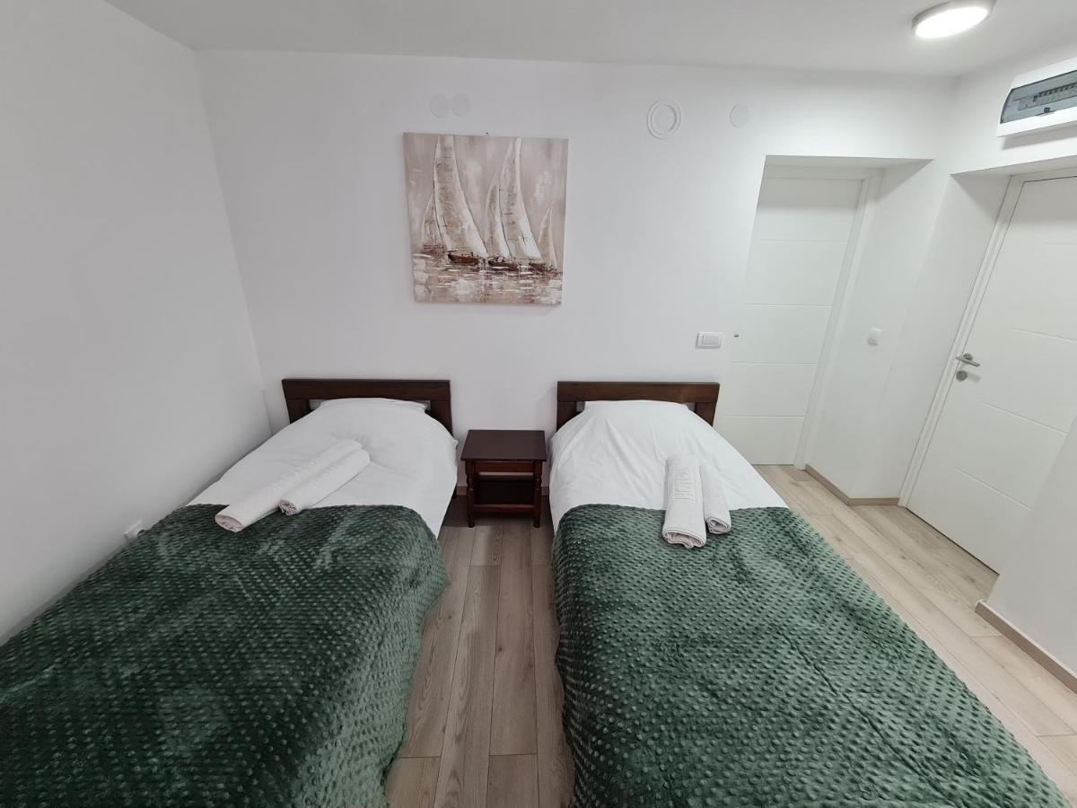 "Astor16" Apartments Ni Kültér fotó