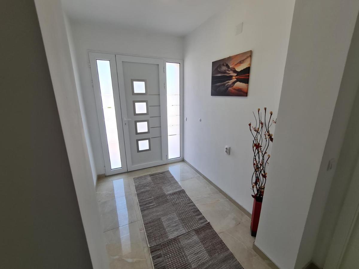 "Astor16" Apartments Ni Kültér fotó