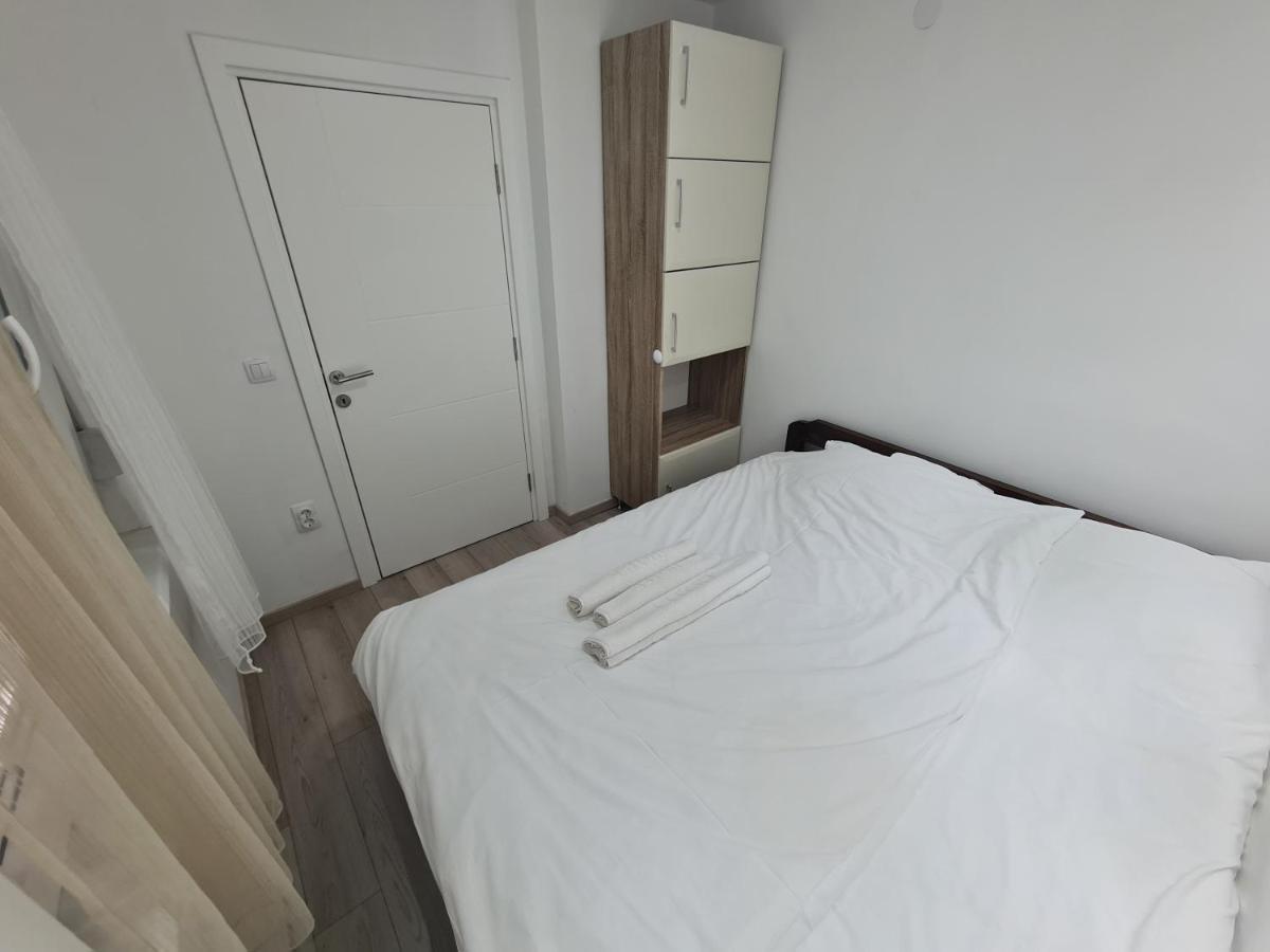 "Astor16" Apartments Ni Kültér fotó
